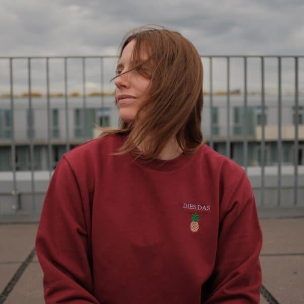 DIES DAS ANANAS SWEATSHIRT (BURGUNDY) – Bild 3