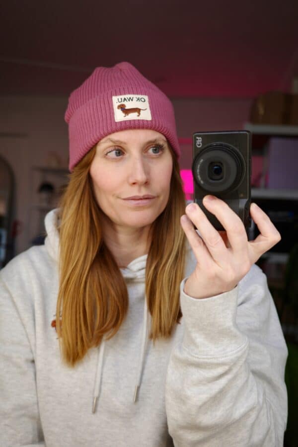 OK WAU BEANIE (HIBISCUS ROSE) – Bild 2